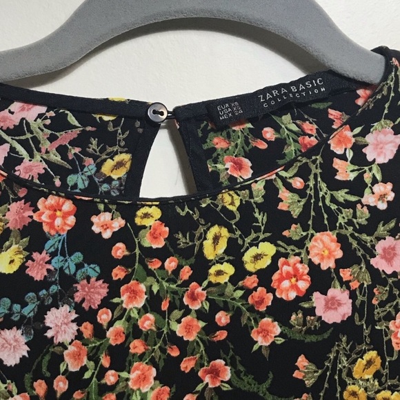 Zara Basic Floral Ruffled Top with Modest Neckline - Picture 7 of 7
